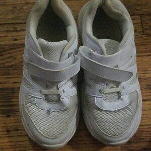 Plain white no name sneakers